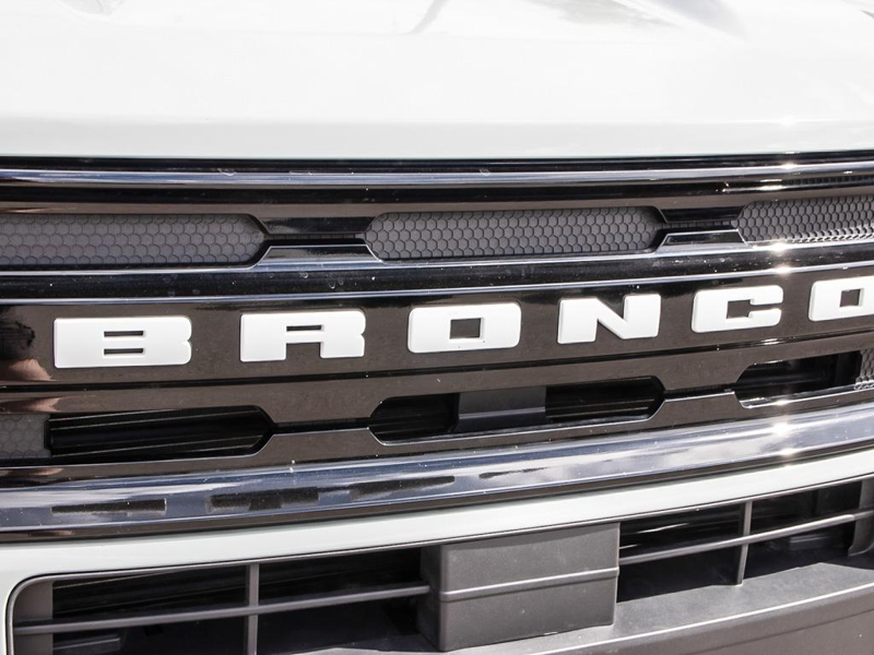 2023 Ford Bronco Sport Outer Banks Top-Tier Outer Banks, Premium Two-Tone Leather, Loaded - Grey exterior view 8