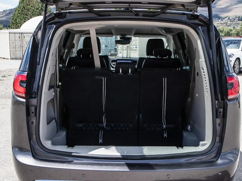 2023 Chrysler Pacifica Touring L  Road-Trip Champion, Hidden Floor Storage, Huge Cargo Bay - Granite  Crystal exterior view 11