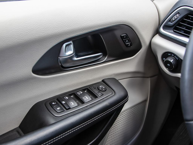 2023 Chrysler Pacifica Touring L  Road-Trip Champion, Hidden Floor Storage, Huge Cargo Bay - Granite  Crystal exterior view 17