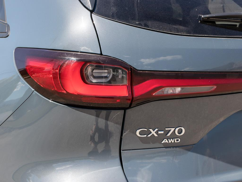 2025 Mazda CX-70 MHEV GT  All-New CX-70 GT, Ultra-Luxury 2-Row Midsize Crossover - Blue exterior view 12