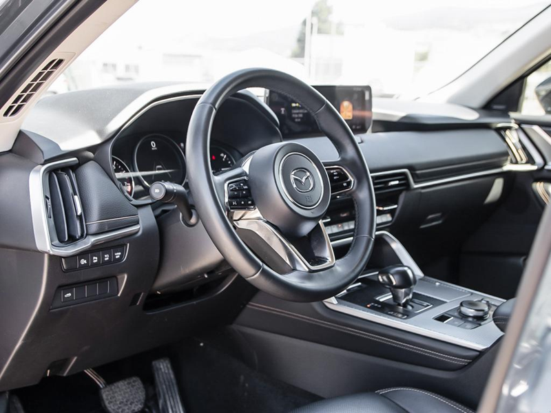2025 Mazda CX-70 MHEV GT  All-New CX-70 GT, Ultra-Luxury 2-Row Midsize Crossover - Blue exterior view 13