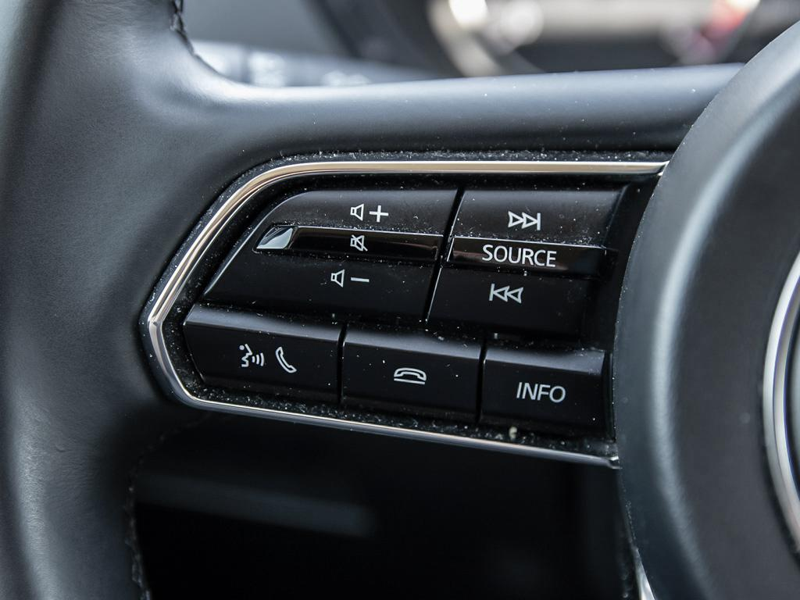 2025 Mazda CX-70 MHEV GT  All-New CX-70 GT, Ultra-Luxury 2-Row Midsize Crossover - Blue exterior view 18
