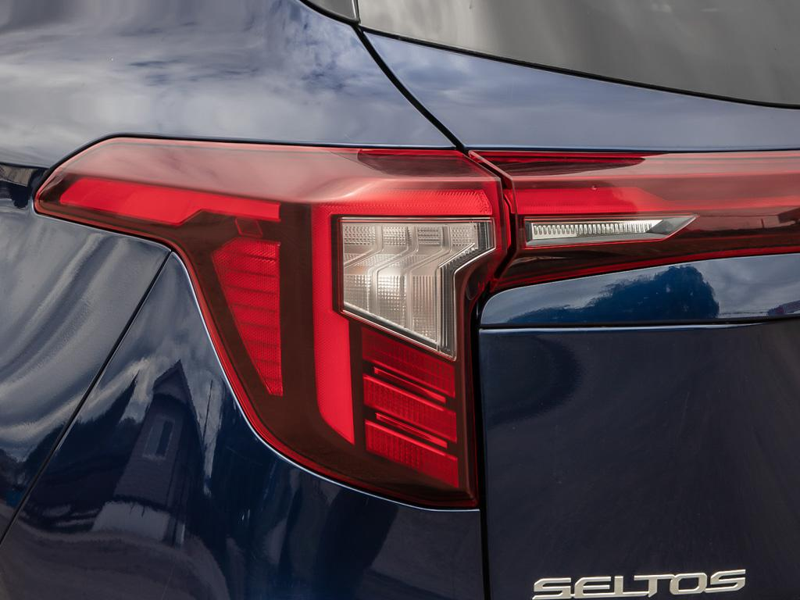 2025 Kia Seltos EX SUV Space, Hatchback Gas Bills! Best-In-Class Utility - Dark Ocean Blue exterior view 11