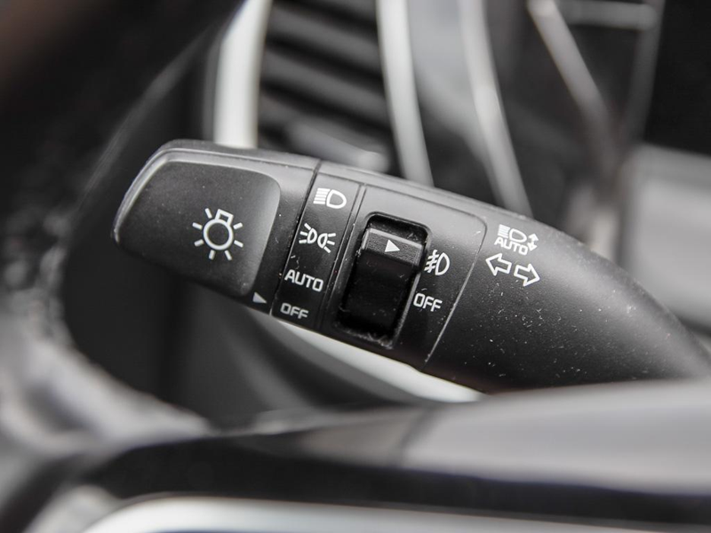 2025 Kia Seltos EX SUV Space, Hatchback Gas Bills! Best-In-Class Utility - Dark Ocean Blue exterior view 15
