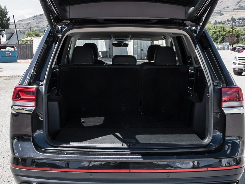 2025 Volkswagen Atlas Comfortline 2.0 TSI  True 7-Seater Utility, Massive 3rd Row, Huge Cargo Bay - Black exterior view 11