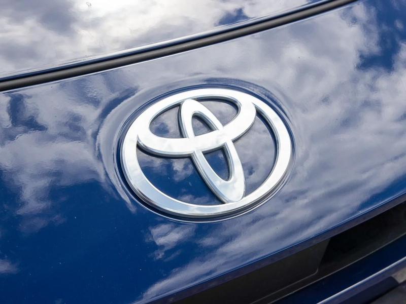 2024 Toyota Prius Prime XSE Ultimate Pump Skipper! Smart PHEV Engine, Literal Pennies - Blue exterior view 9