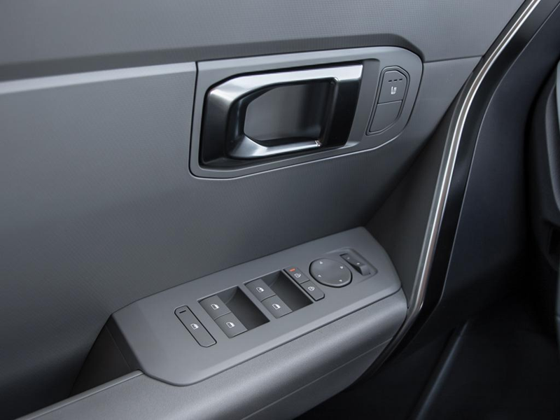 2027 Kia Seltos LX  - $111.73 /Wk - Snow White Pearl exterior view 17