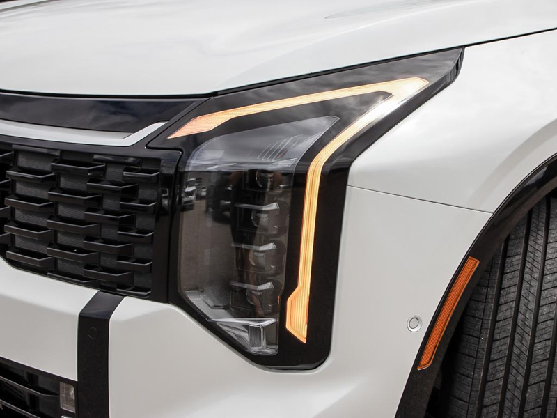 2026 Kia Sportage Hybrid SX AWD w/Black Interior - $154.76 /Wk - Snow White Pearl exterior view 10