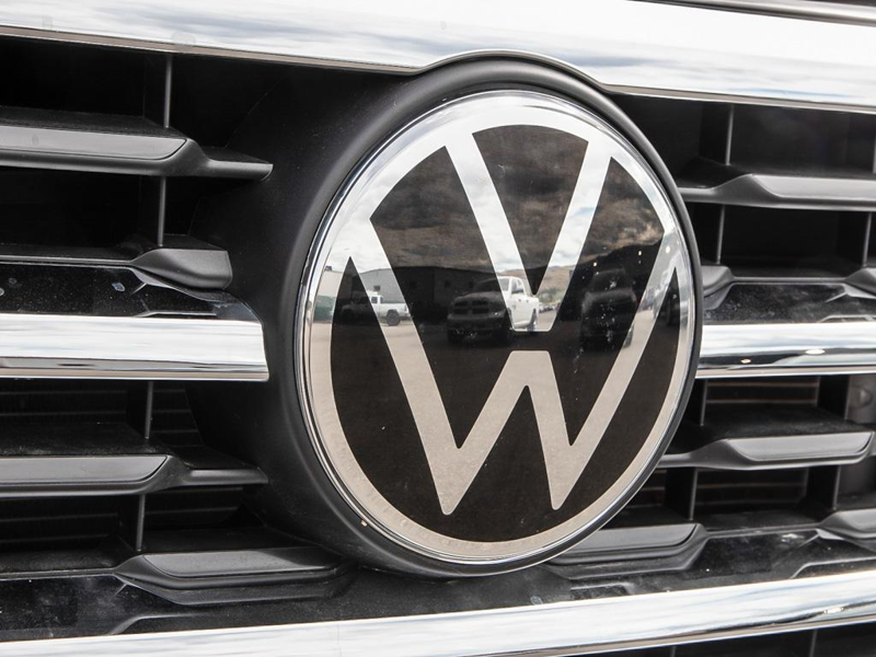 2021 Volkswagen Atlas Comfortline 3.6 FSI  True 7-Seater Utility! Massive 3rd Row, Huge Cargo Bay - White exterior view 9