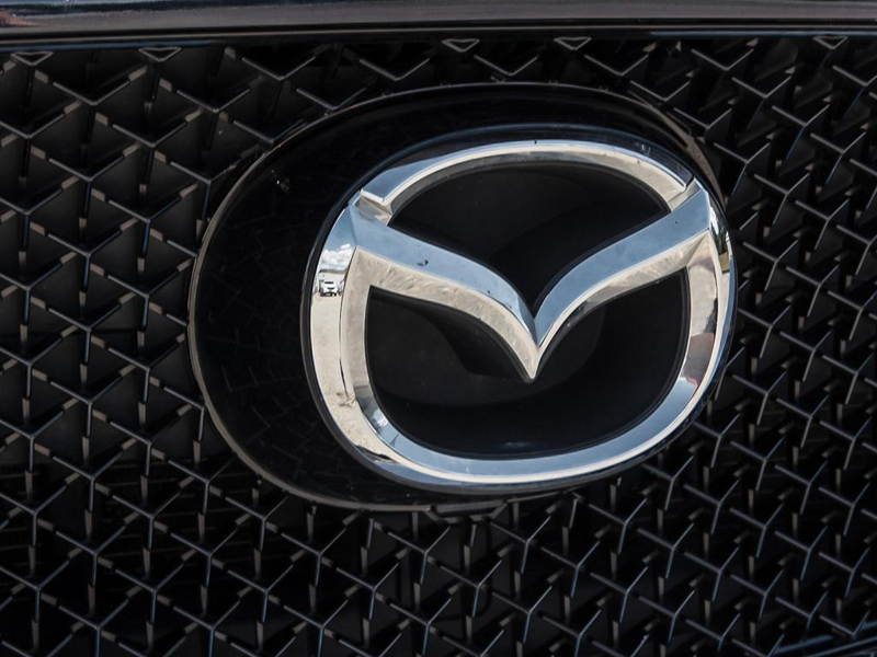 2018 Mazda CX-5 GT  Total Showstopper! Premium GT Package, Sleek Euro Vibe, MINT - Blue exterior view 9