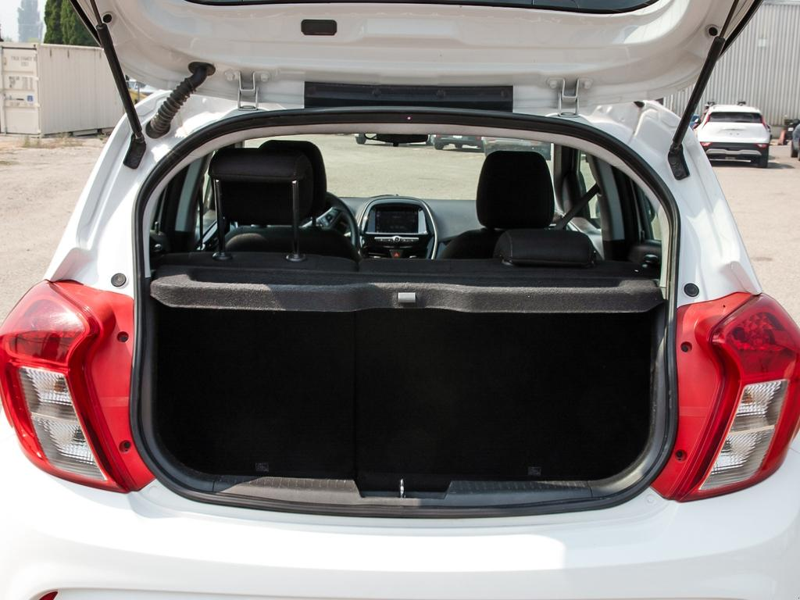 2022 Chevrolet Spark LT The Perfect Starter! Pump Skipper! Insane 6.2L/100km Highway, Tiny Gas Bills - White exterior view 11