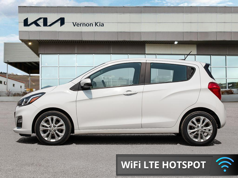 2022 Chevrolet Spark LT The Perfect Starter! Pump Skipper! Insane 6.2L/100km Highway, Tiny Gas Bills - White exterior view 3