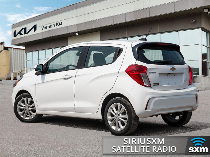 2022 Chevrolet Spark LT The Perfect Starter! Pump Skipper! Insane 6.2L/100km Highway, Tiny Gas Bills - White exterior view 4