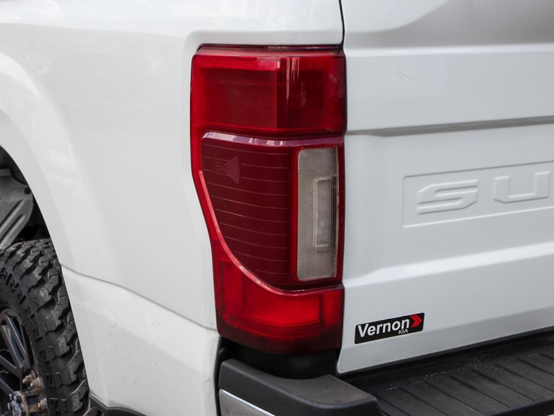2022 Ford F-350 Super Duty Lariat  The Ultimate Tow Rig! Heavy Duty F350 Powerhouse, Tough - White exterior view 12