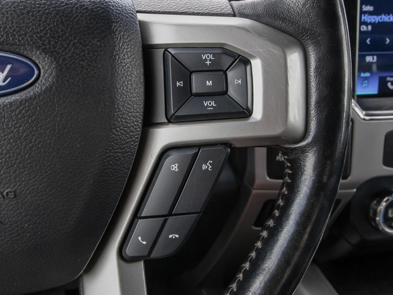 2022 Ford F-350 Super Duty Lariat  The Ultimate Tow Rig! Heavy Duty F350 Powerhouse, Tough - White exterior view 19