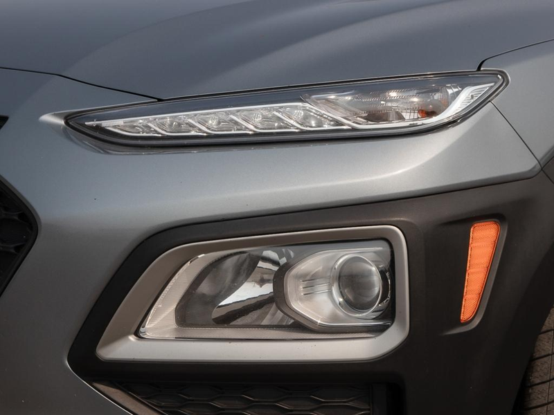 2021 Hyundai Kona 2.0L Luxury AWD  Ditch High Gas Bills! Compact Footprint, Low cost of Ownership - Grey exterior view 10