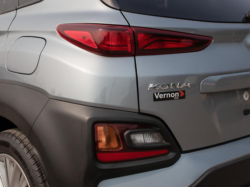 2021 Hyundai Kona 2.0L Luxury AWD  Ditch High Gas Bills! Compact Footprint, Low cost of Ownership - Grey exterior view 12