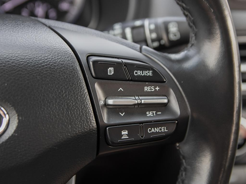 2021 Hyundai Kona 2.0L Luxury AWD  Ditch High Gas Bills! Compact Footprint, Low cost of Ownership - Grey exterior view 19
