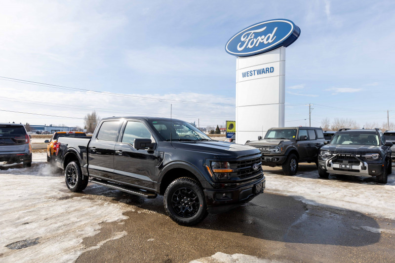 Agate Black Metallic 2026 Ford F-150 Pickup Truck Four-Wheel Drive Automatic