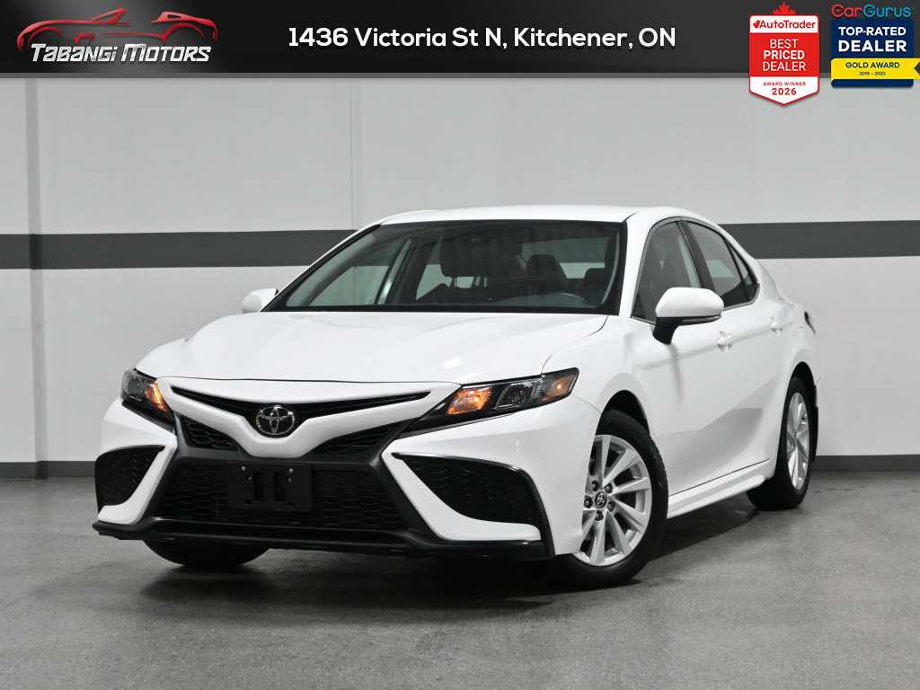 White 2024 Toyota Camry SE FWD Sedan Front-Wheel Drive Automatic