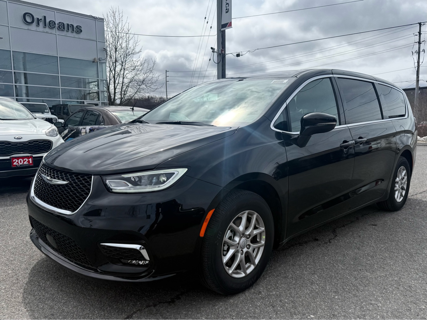 Chrysler Pacifica Select FWD 2026