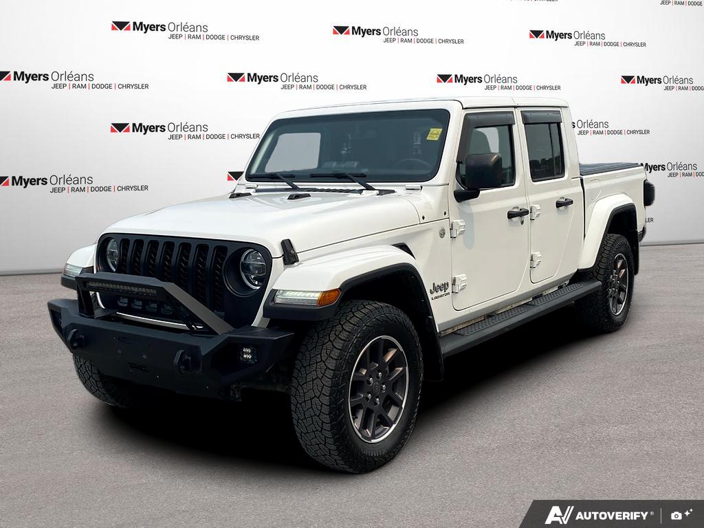 Bright White 2022 Jeep Gladiator Pickup Truck Four-Wheel Drive Automatic