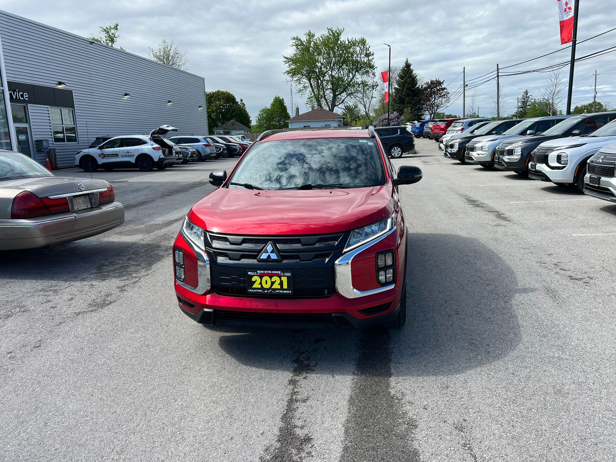 2021 Mitsubishi RVR LE AWC