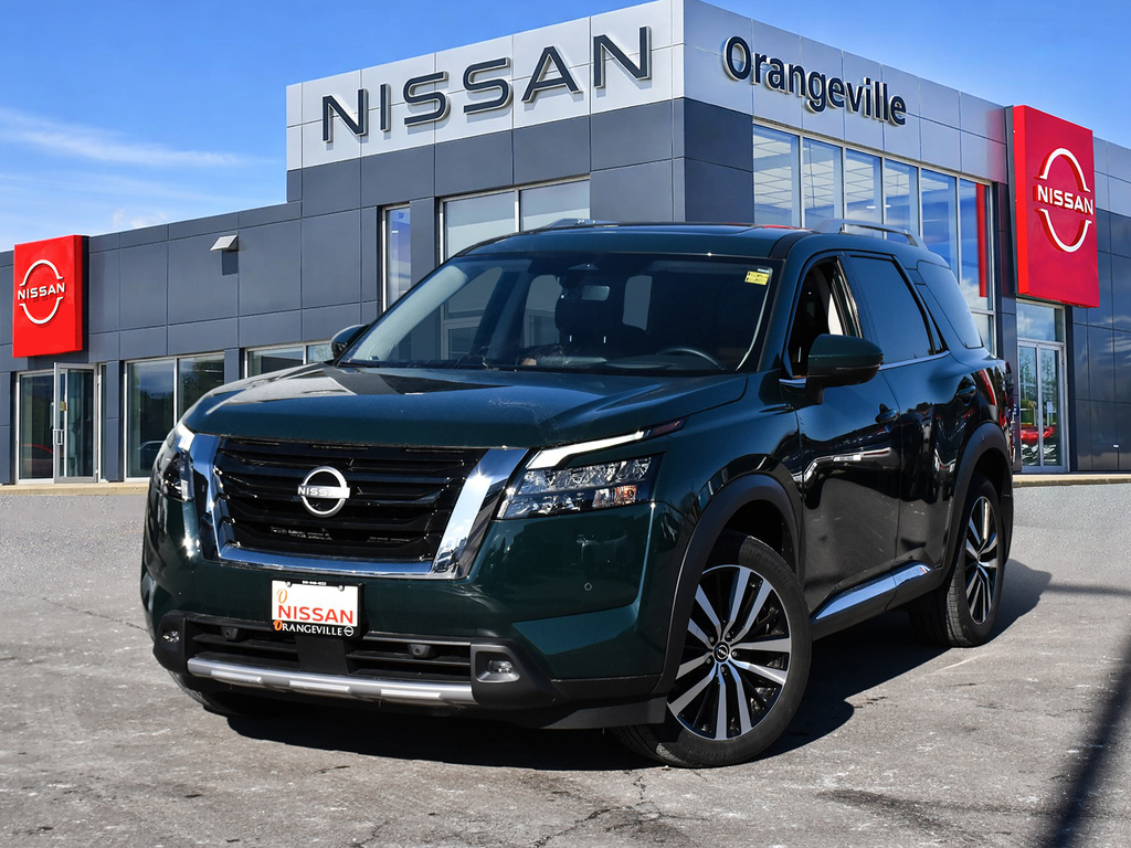 2025 Nissan Pathfinder Platinum 4WD
