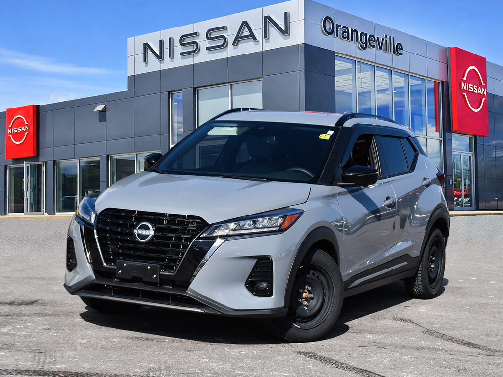 2023 Nissan Kicks SR FWD