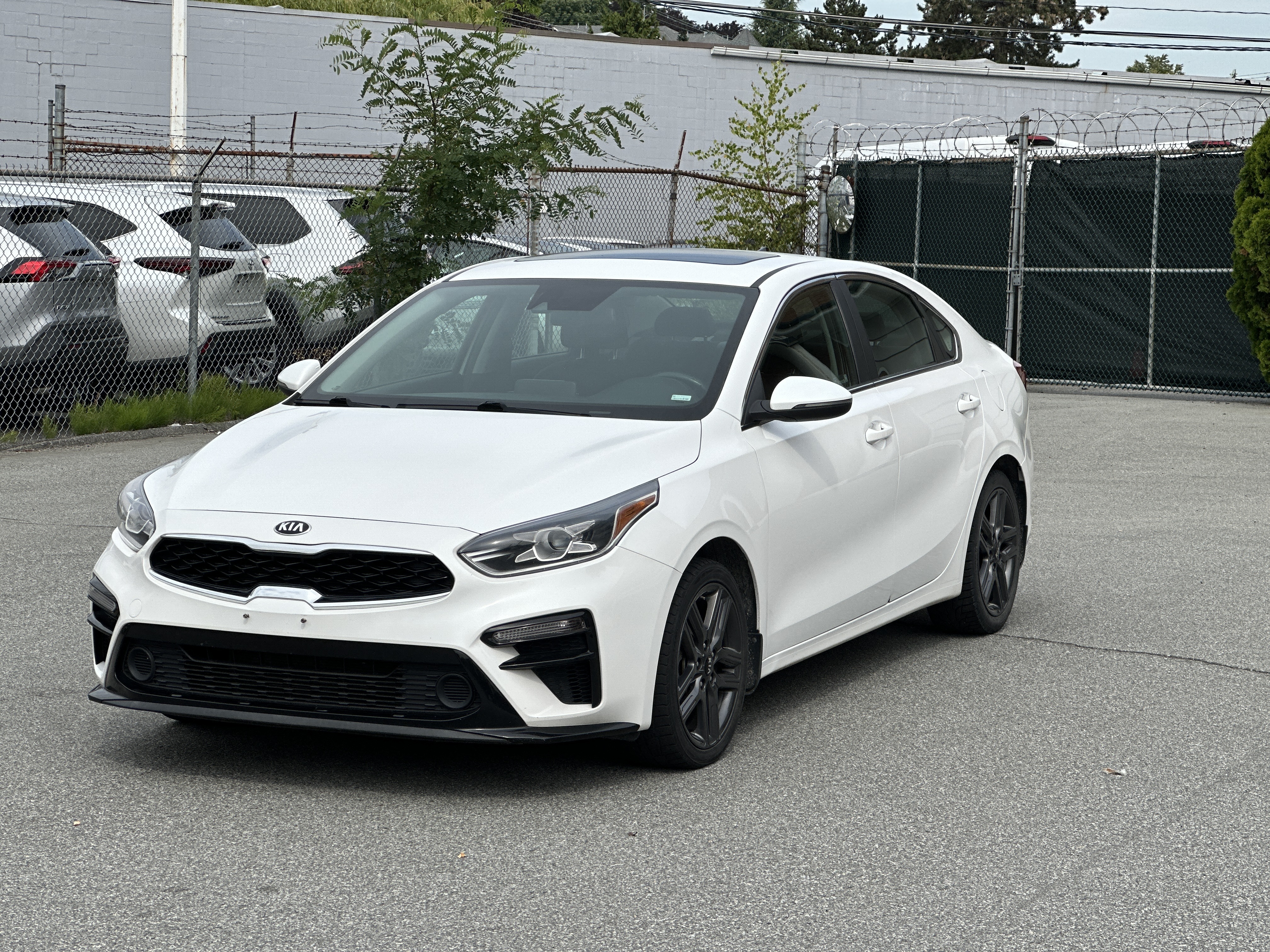 Snow White Pearl 2021 Kia Forte Sedan Front-Wheel Drive Automatic