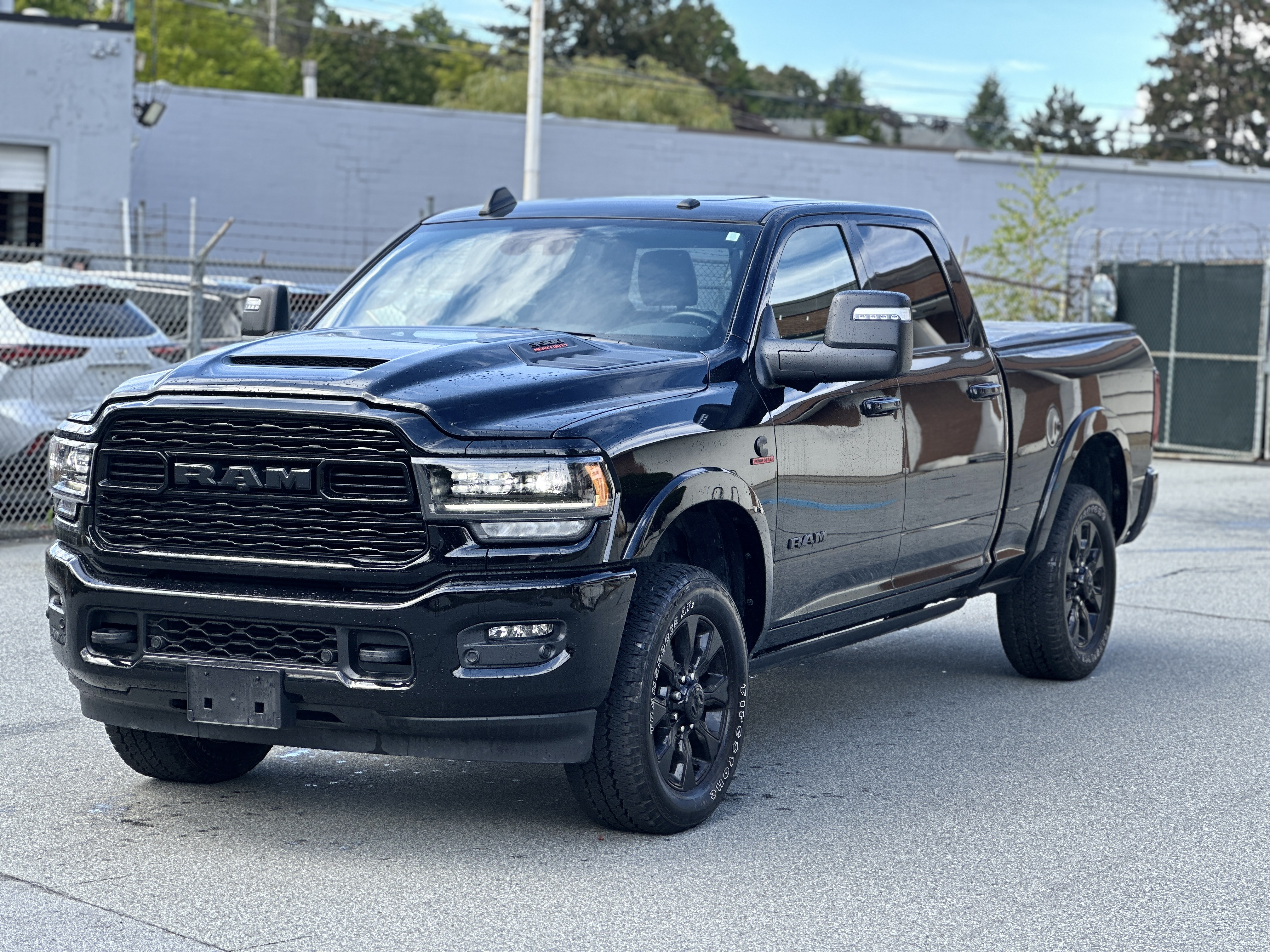 Diamond Black Crystal Pearlcoat 2024 RAM 3500 Pickup Truck Four-Wheel Drive Automatic